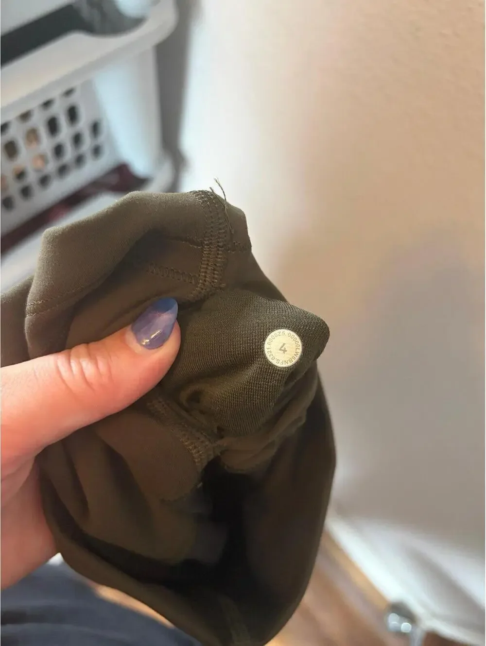 Lululemon Wunder Train High-Rise Crop 23in inseam Dark Olive Green size 4.